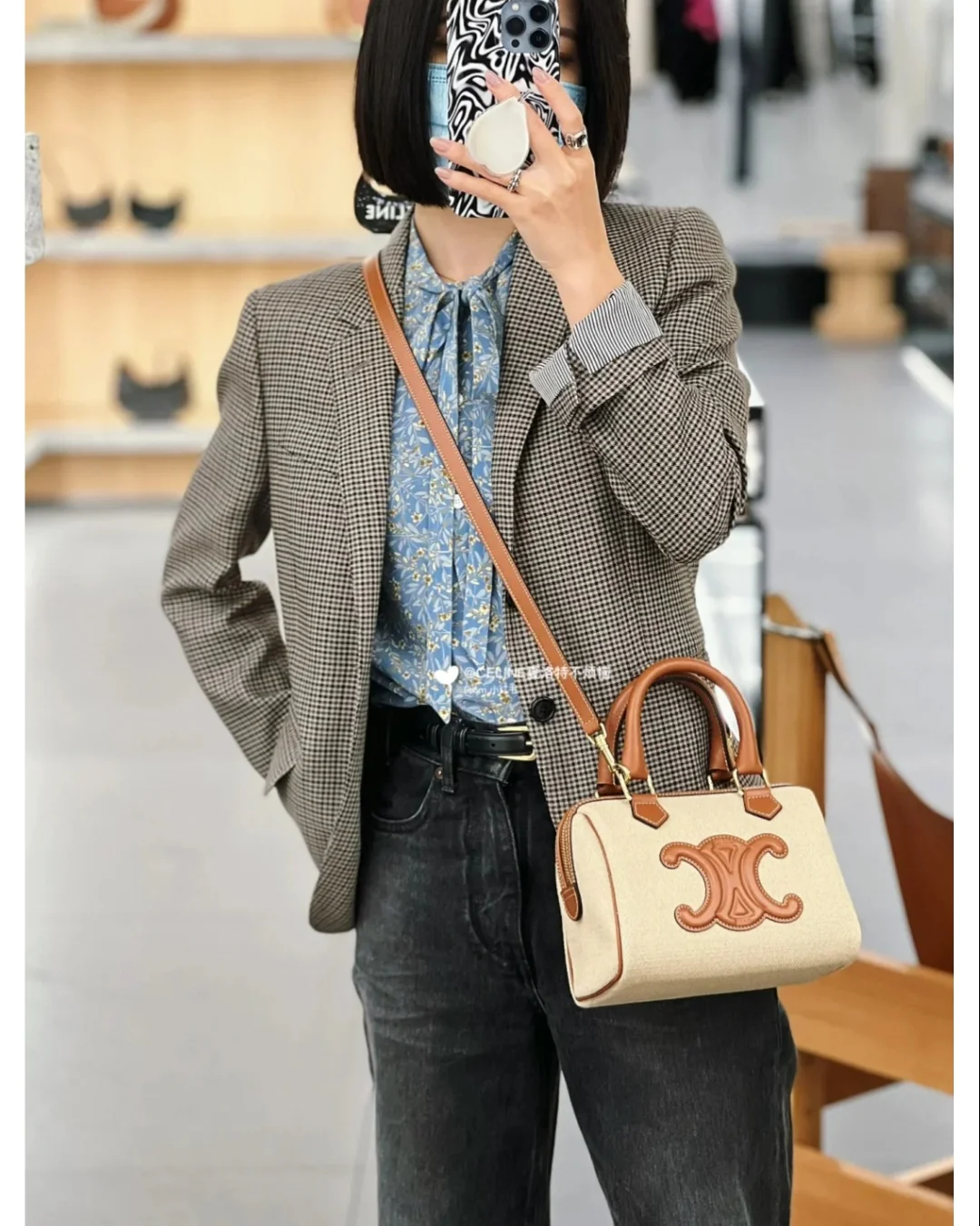 Новинка 2023 года от Celine - сумка-бостон из джинсовой ткани и кожи - коричневый лен - маленький размер