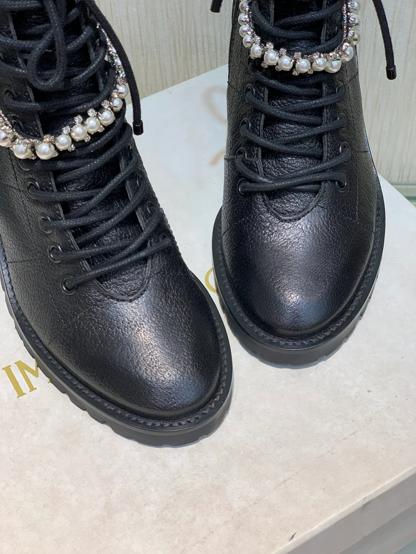 Jimmy - Новинка сезона осень/зима 2022 - Стразы Swarovski, жемчуг - 6-5 см