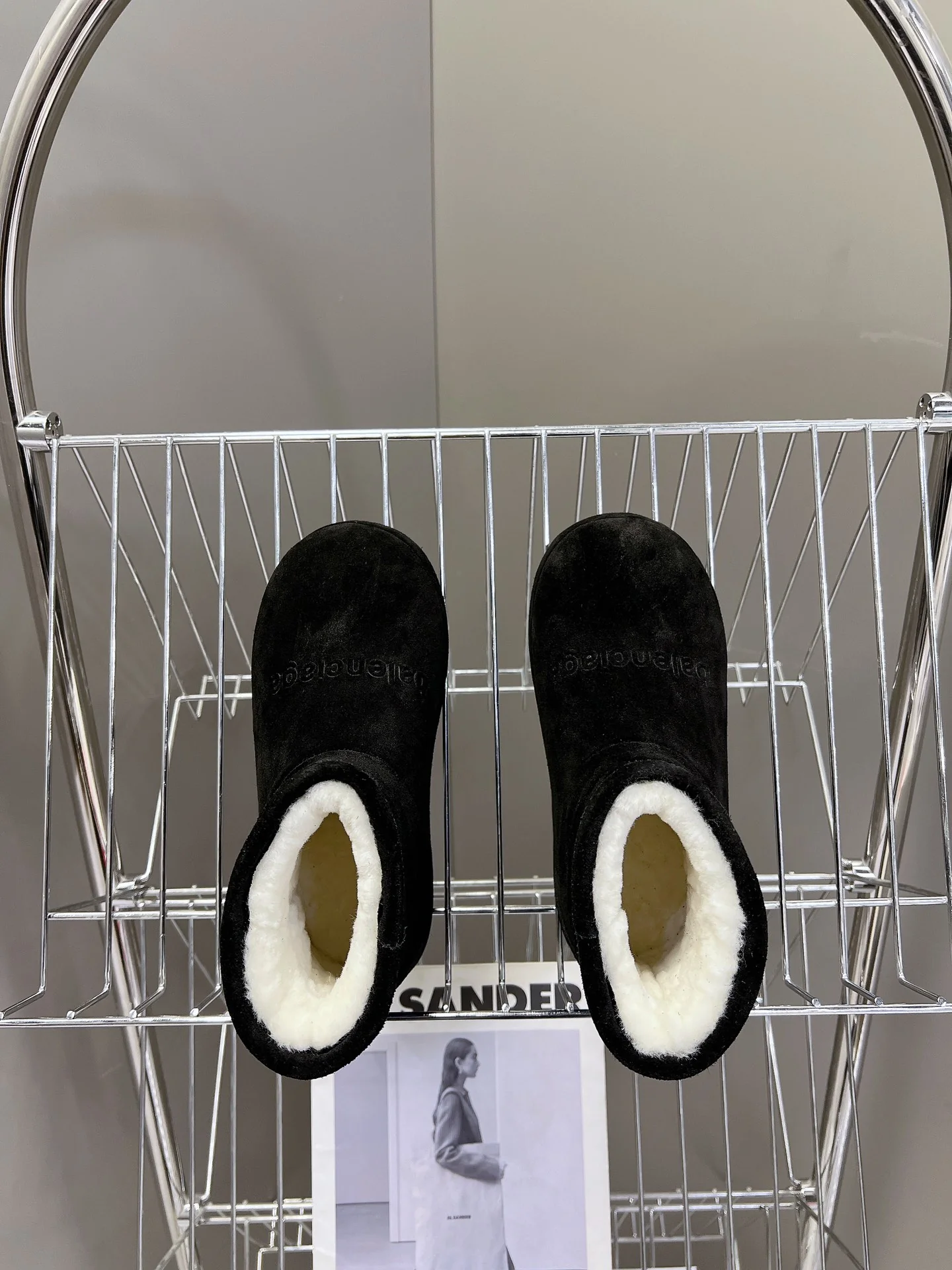 Снежные ботинки Balenciaga 2024 - черные