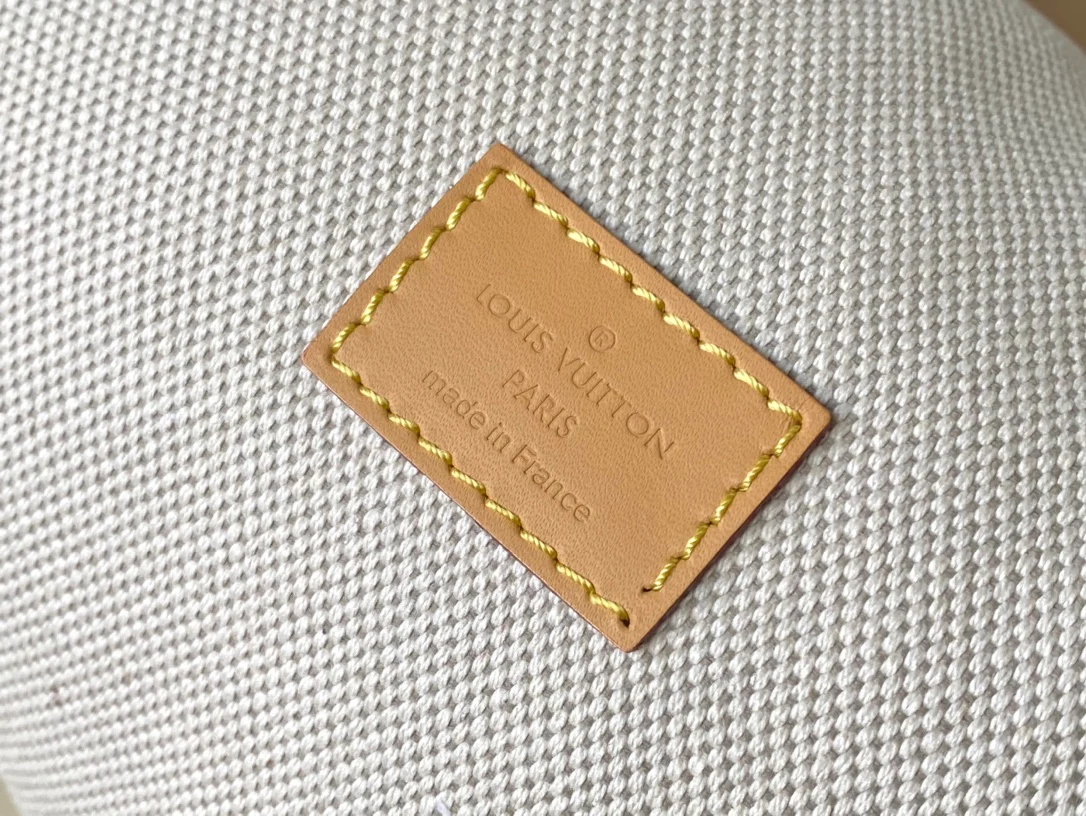 LV-m24426-speedy-p9-bandouliere-25 сумка-желтая