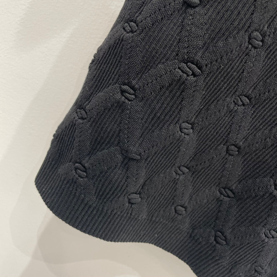 Жилет Chanel 2404 с бриллиантовой жаккардовой отделкой - черный