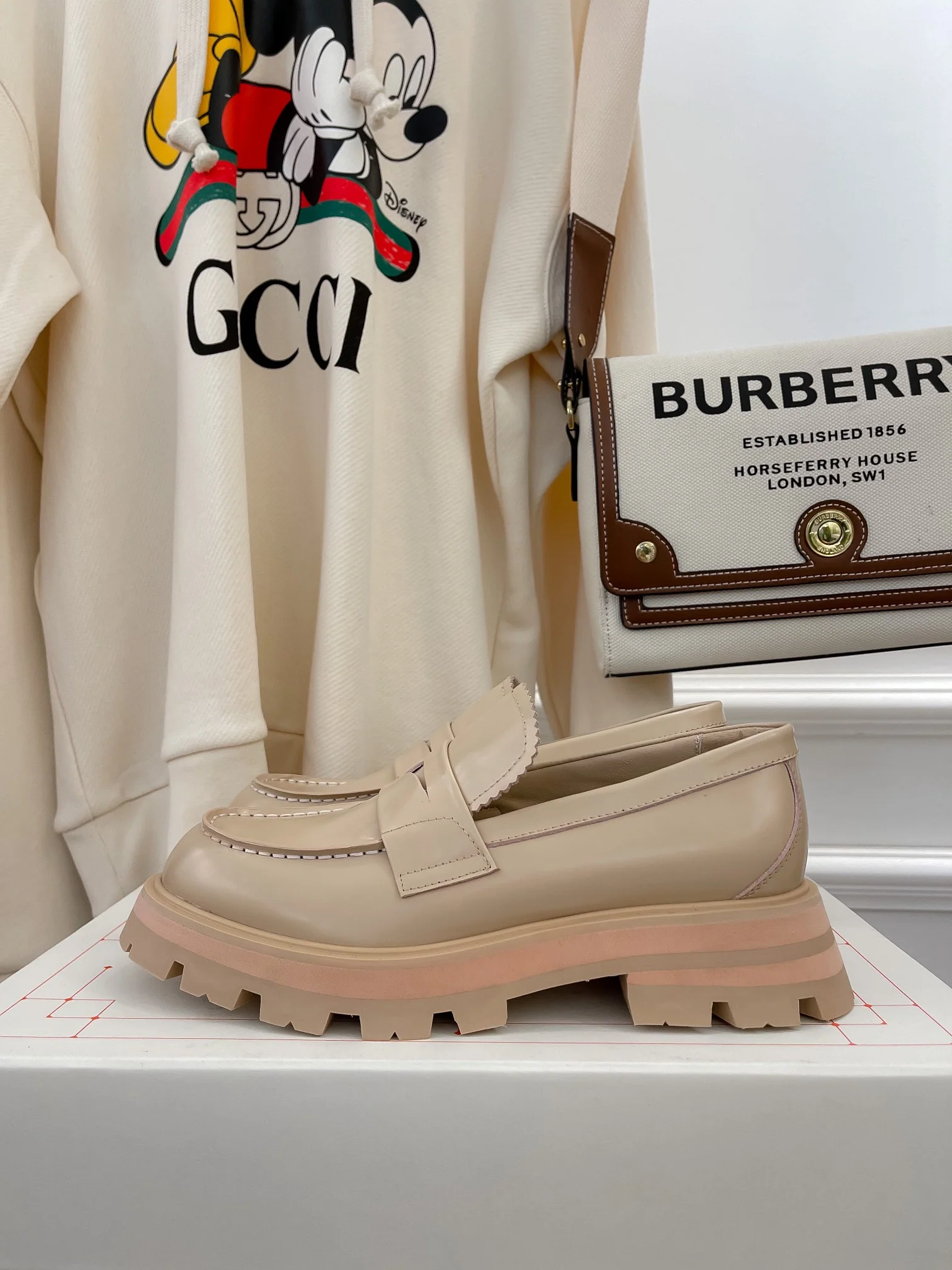 лоферы на платформе McQueen