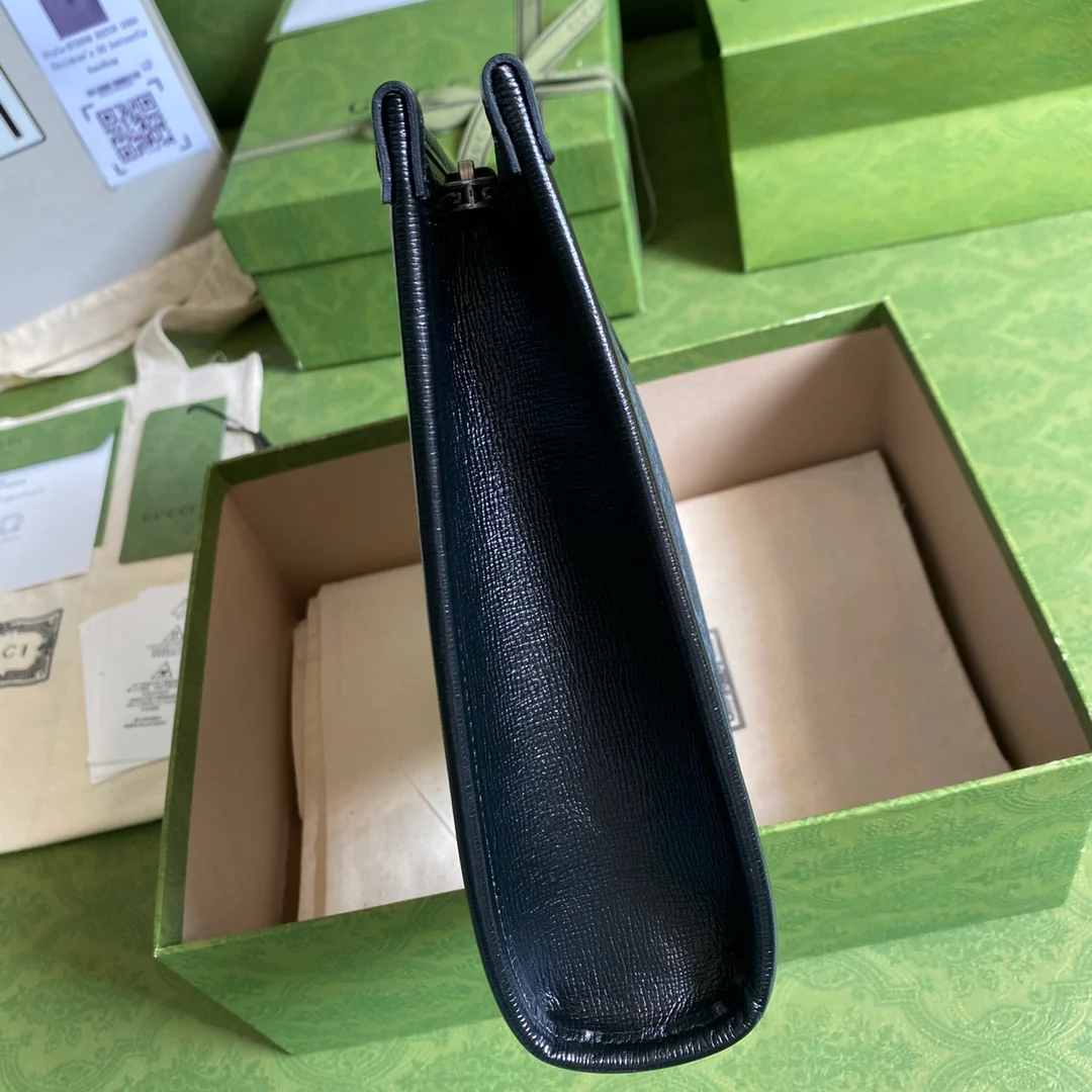 Gucci 男款手拿包