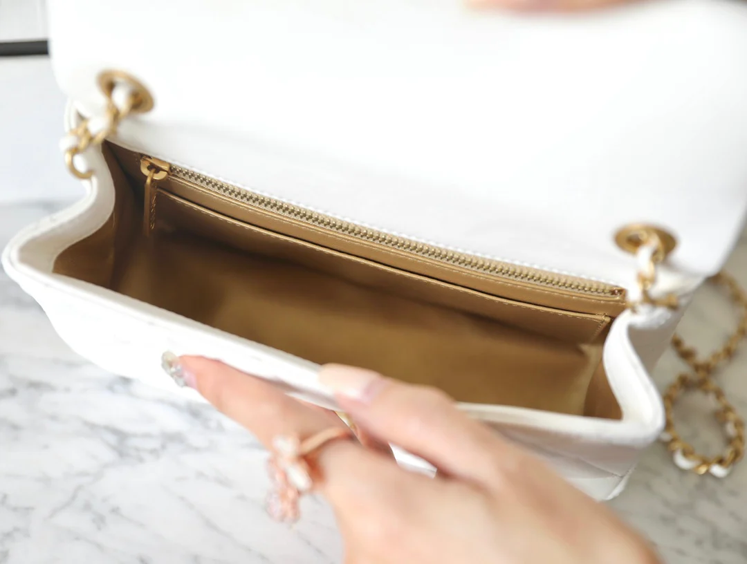 Мини-платье Chanel CF Gold Ball - белое