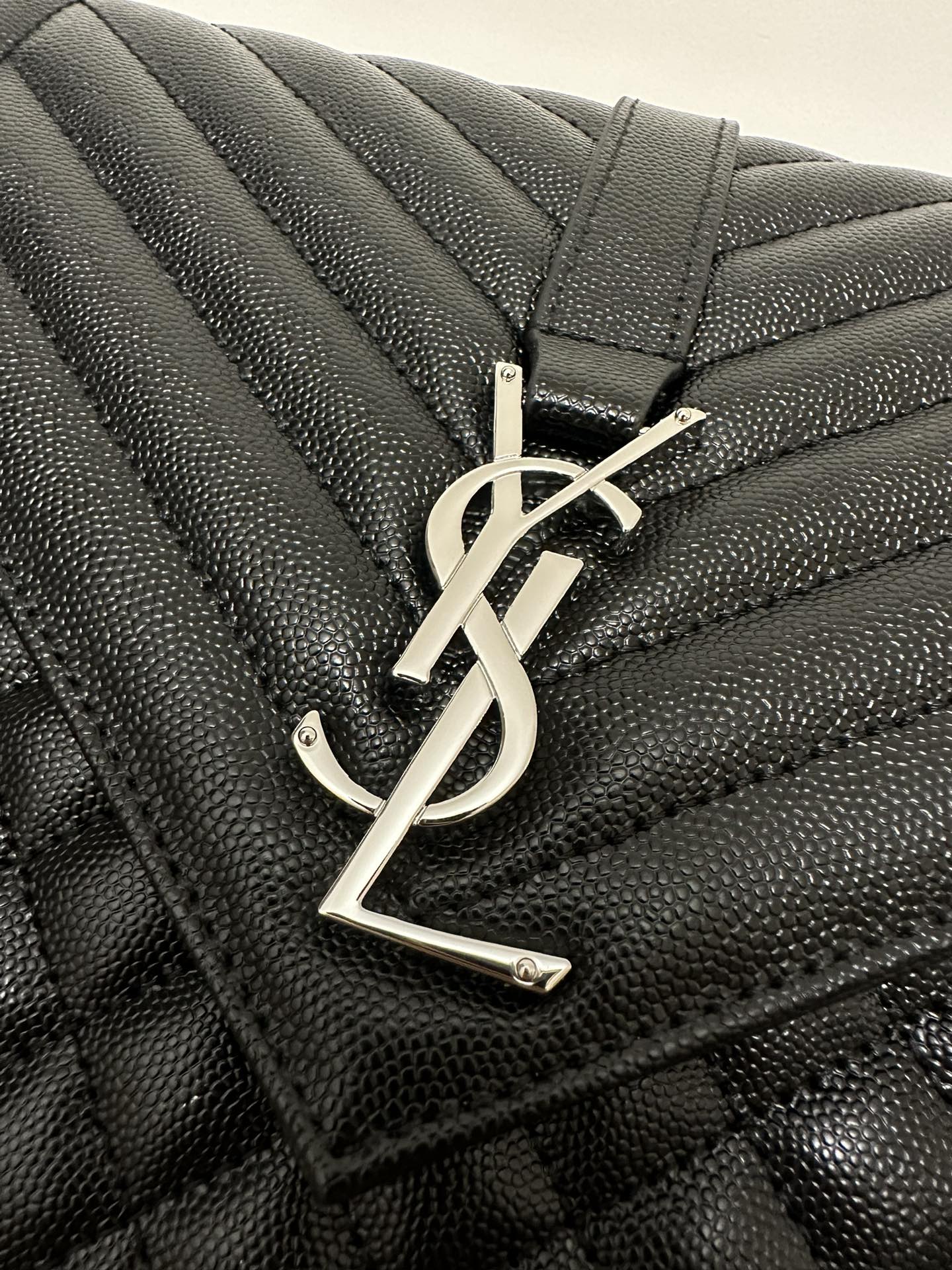 Конверт YSL - черный и серебристый