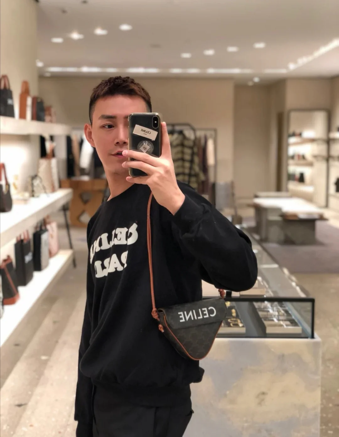 Треугольная сумка с монограммой Celine Arc de Triomphe