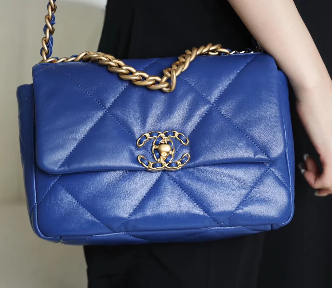Сумка Chanel 19 - Маленькая, ярко-синяя