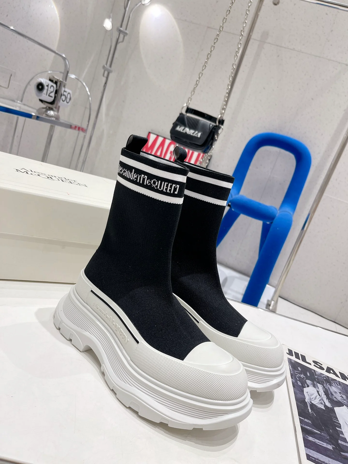 McQueen - Вязаные ботинки-носки, увеличивающие рост - 5 см