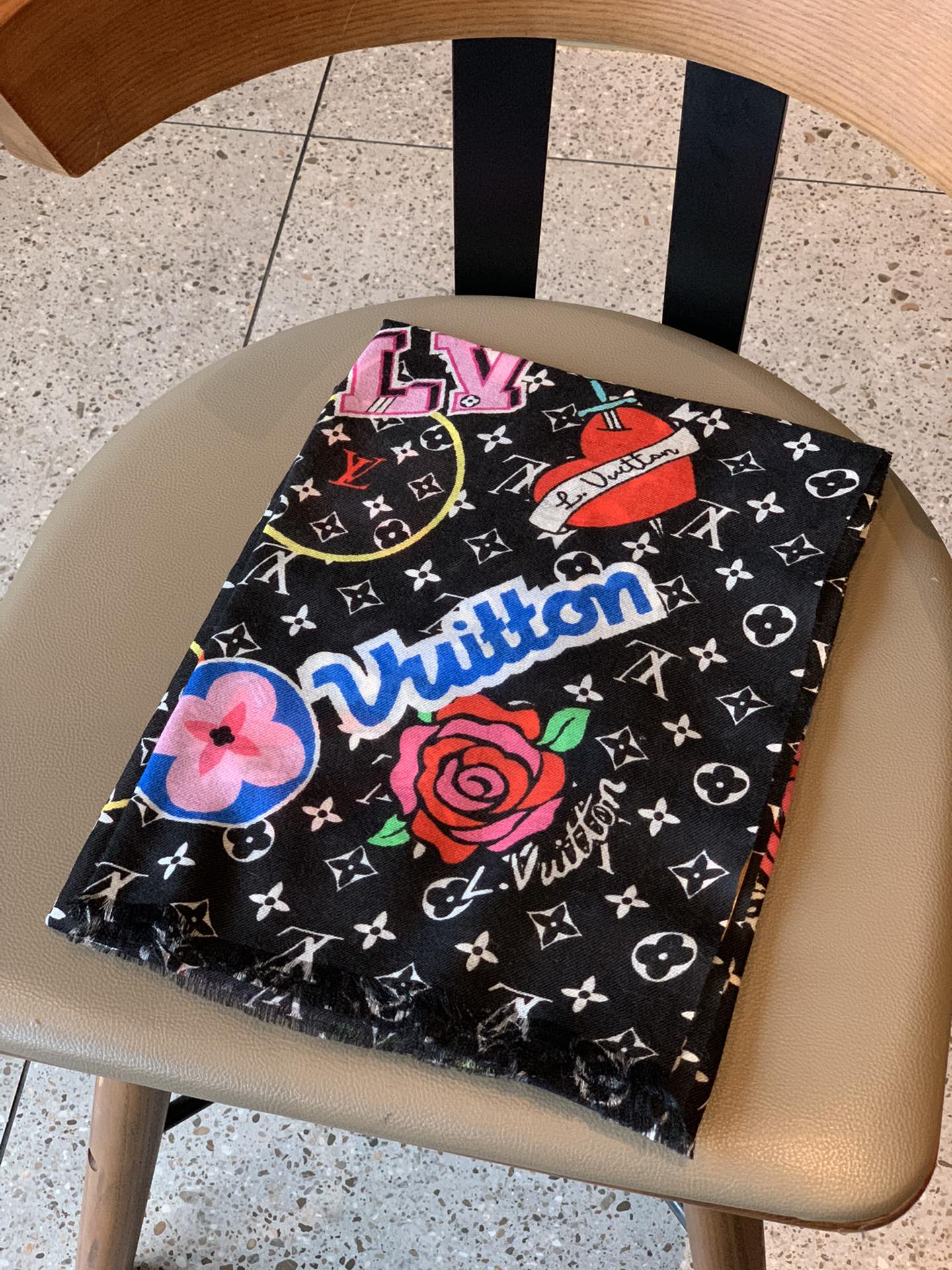 LV - Шарф с красочной аппликацией - 200 - 110 см - 100% чистый кашемир