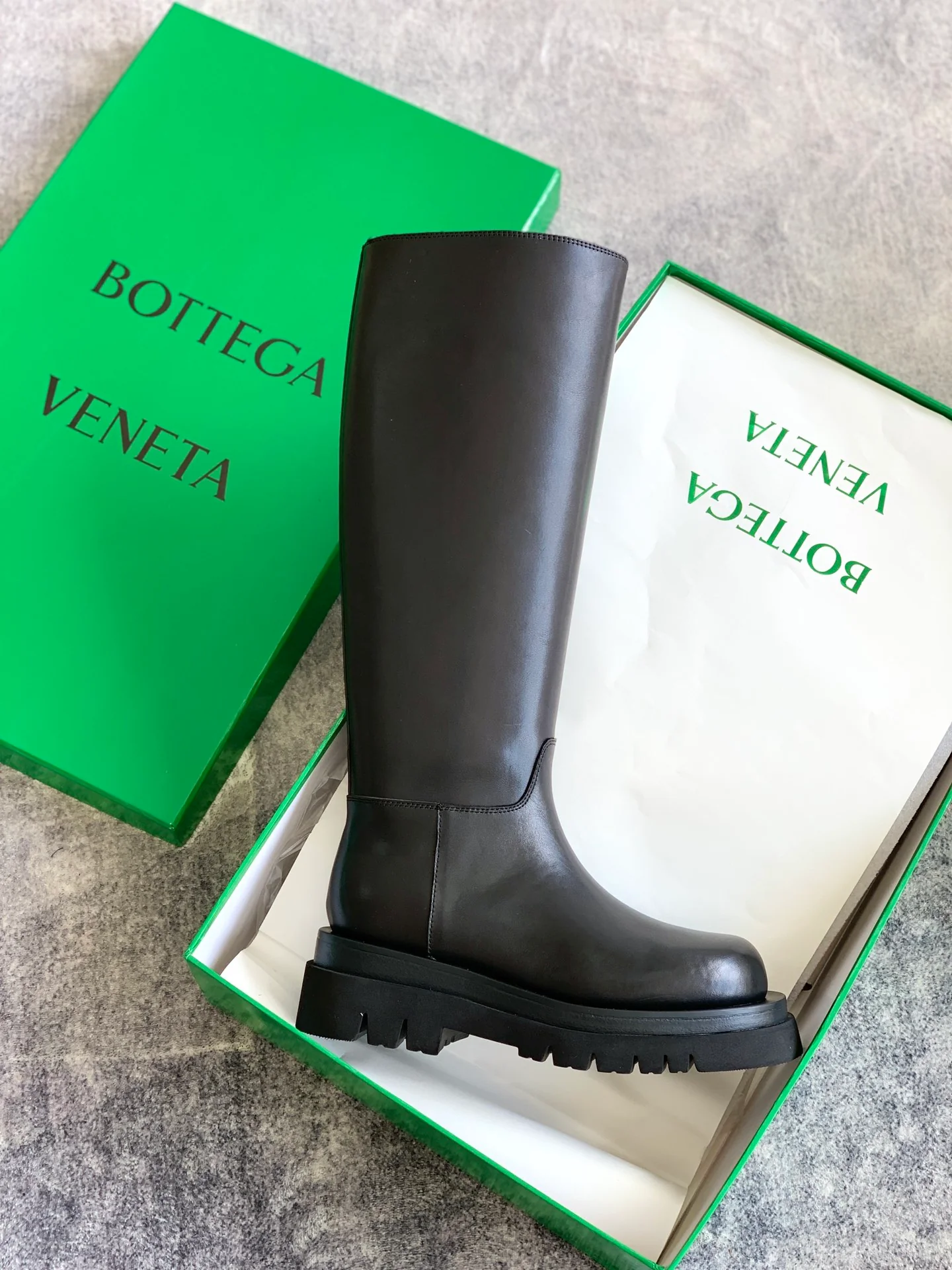 Новая модель BV 2022 — сапоги для верховой езды на платформе.