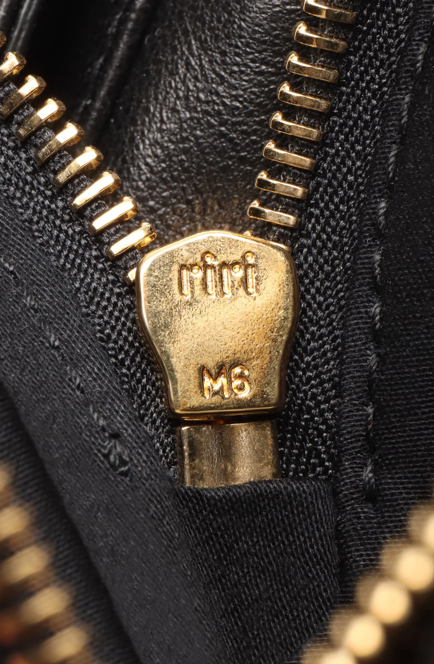 Miu Miu - Сумка-клатч из кожи наппа