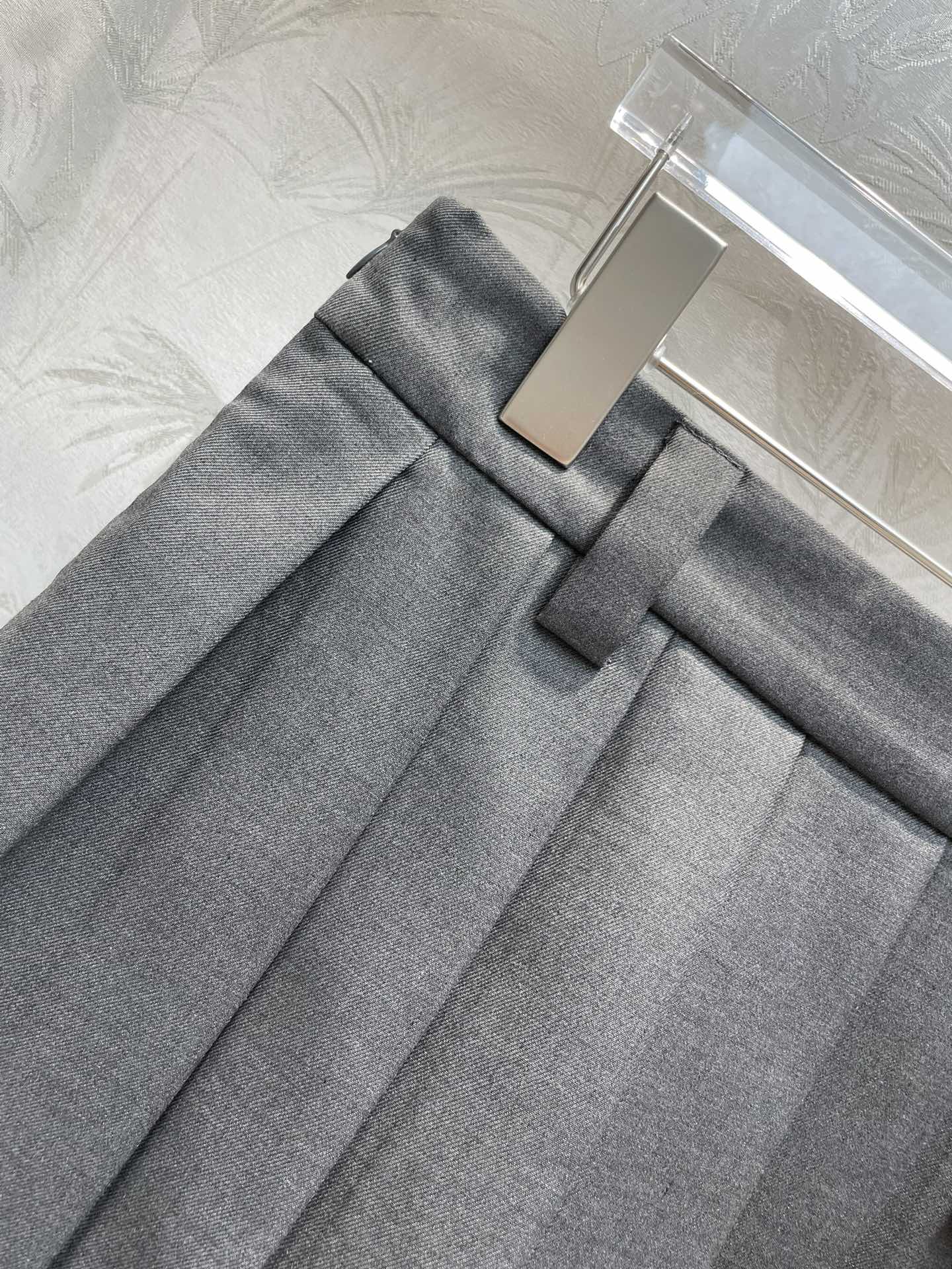 Miu Miu - 2404 - 24 Весна/Лето Новинка Плиссированная юбка в корейском стиле