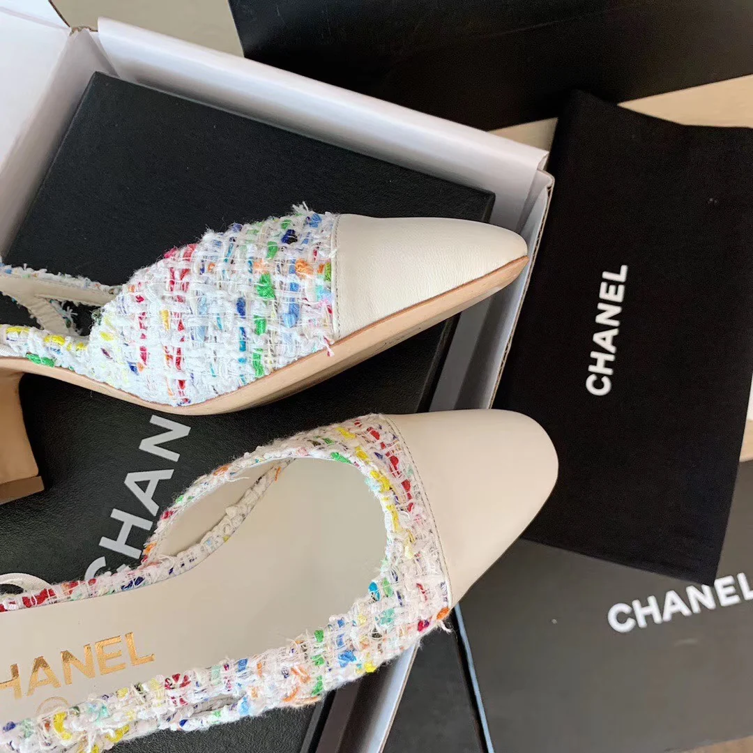 Классические сандалии Chanel - на массивном каблуке - Mosaic