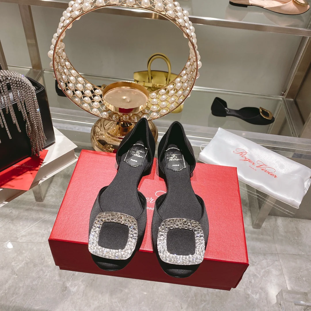 Обувь RV - Новинка весны/лета 2023 - Шелковый атлас с ажурной отделкой - Балетки - Черный