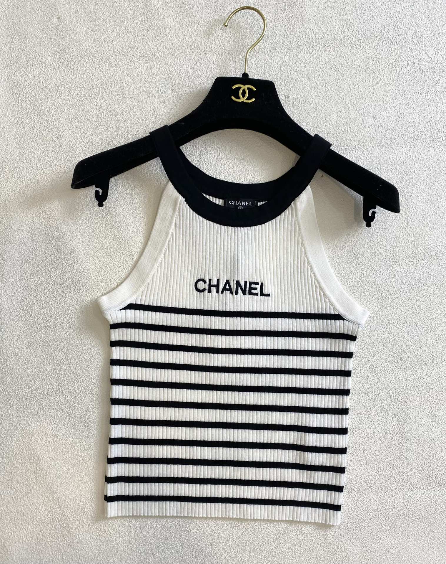 Вязаный жилет Celine-2404 ?Ранняя весна?, новинка, белый.