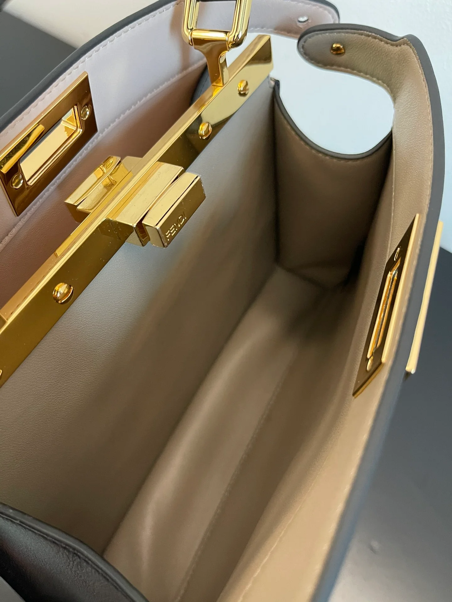 Fendi-peekaboo-i-see-u-small-black