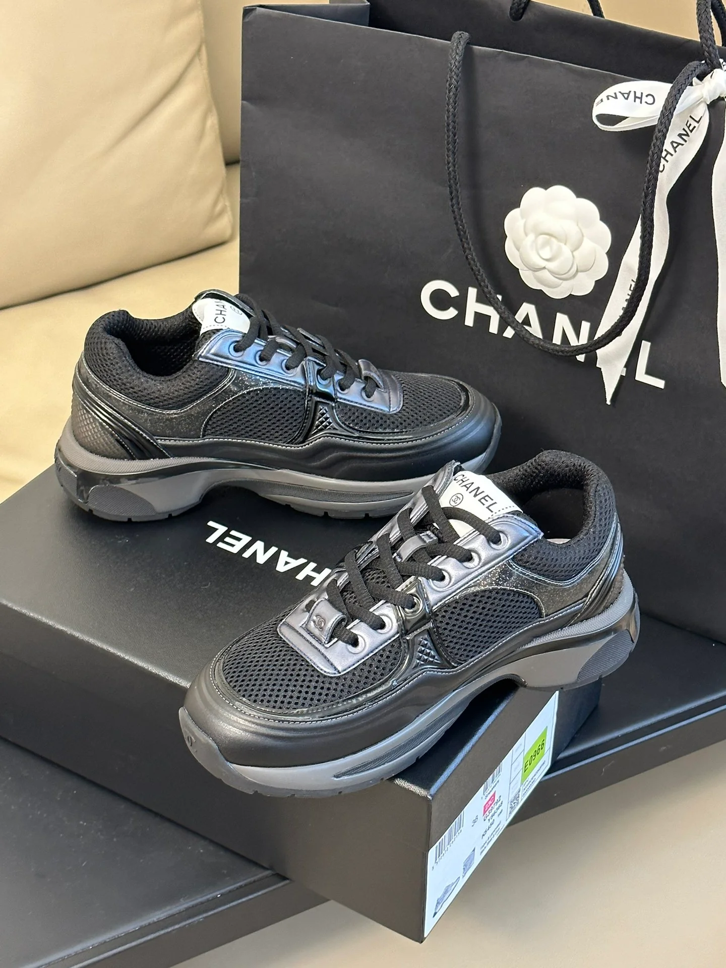 Новинка сезона осень/зима 2023 от Chanel - Кроссовки - Улучшенная версия - Черные