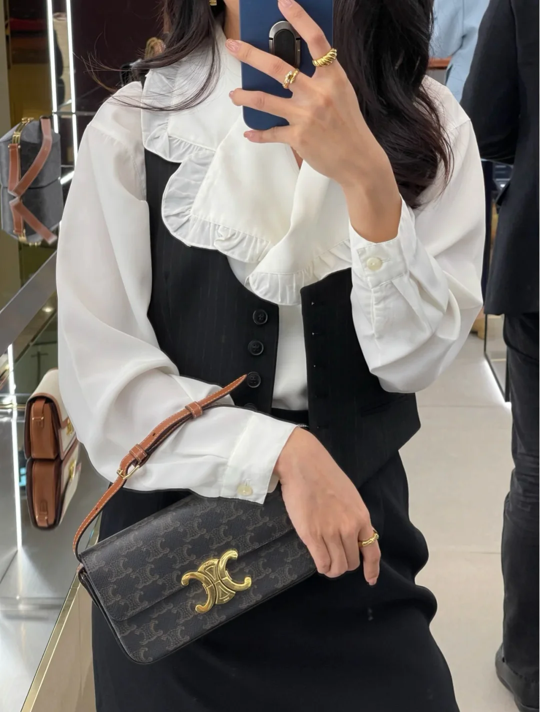 Сумка под мышку с монограммой Celine Triomphe