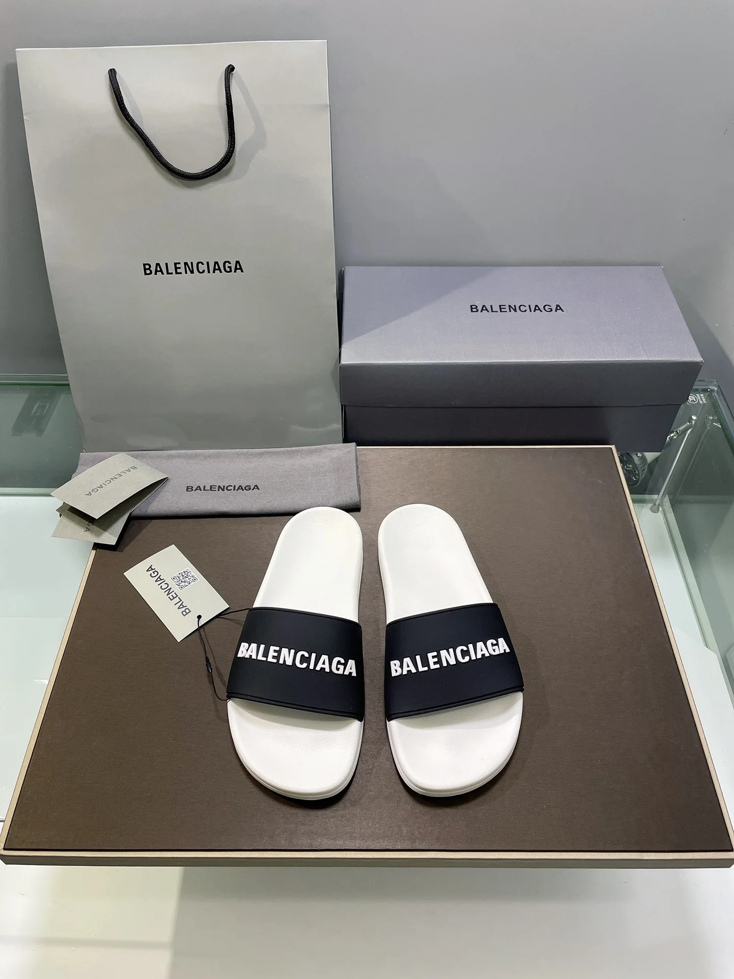 Balenciaga - Новая модель 2022 года - Тапочки с эффектом памяти и улучшенной упругостью - 6
