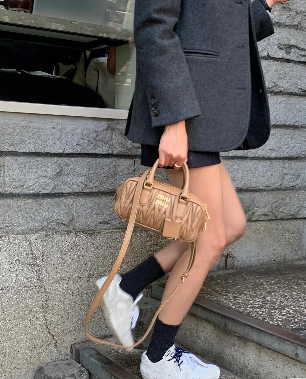 Miu Miu-5bb142m1200-???????-??????-Маленький-Карамель