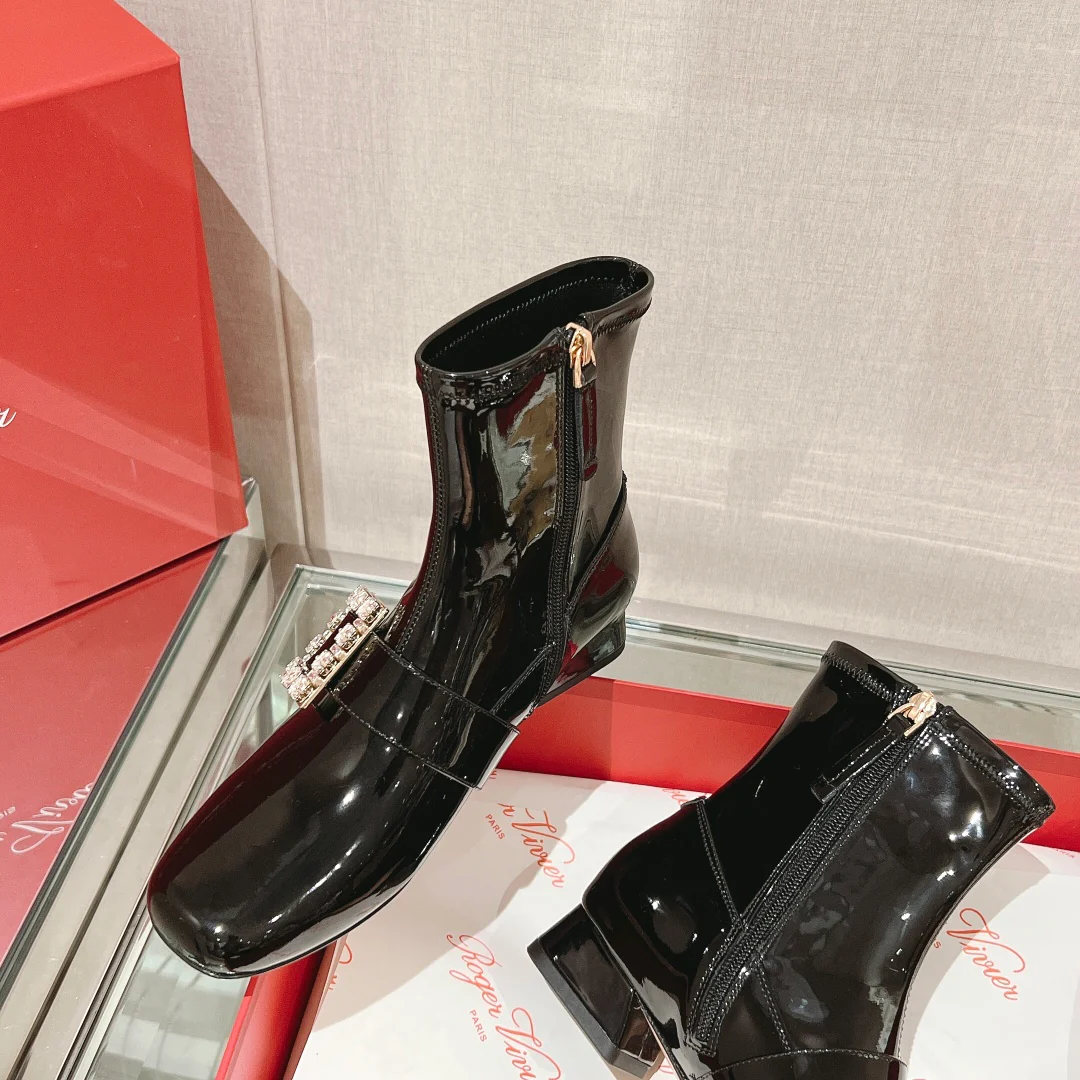 Ботильоны RV Shoes из лакированной кожи с пряжкой и стразами - со стразами Swarovski