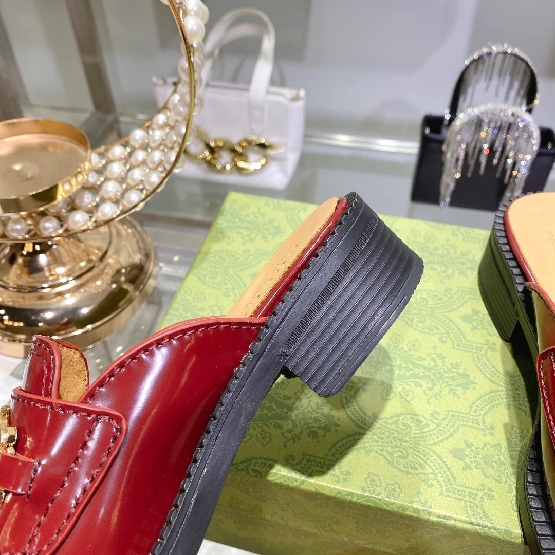 Лоферы Gucci с квадратным носком (без шнурков)