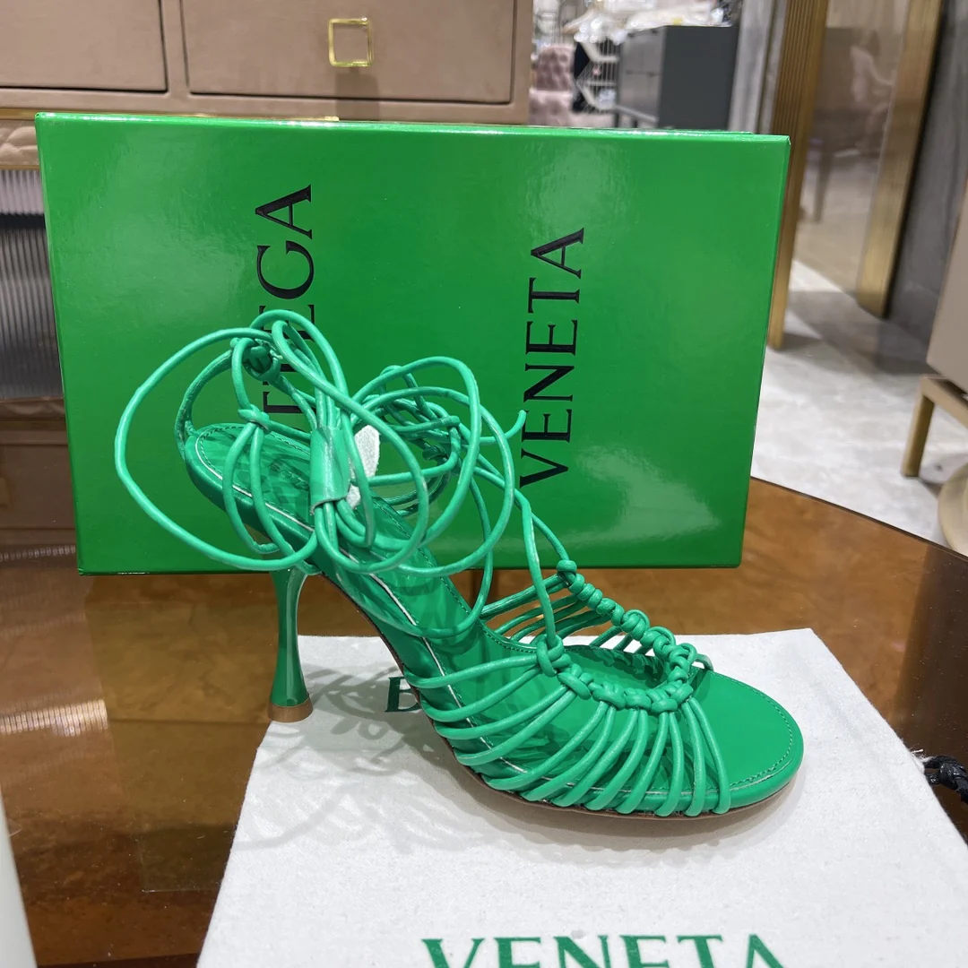 BV - Зеленые плетеные туфли на каблуках