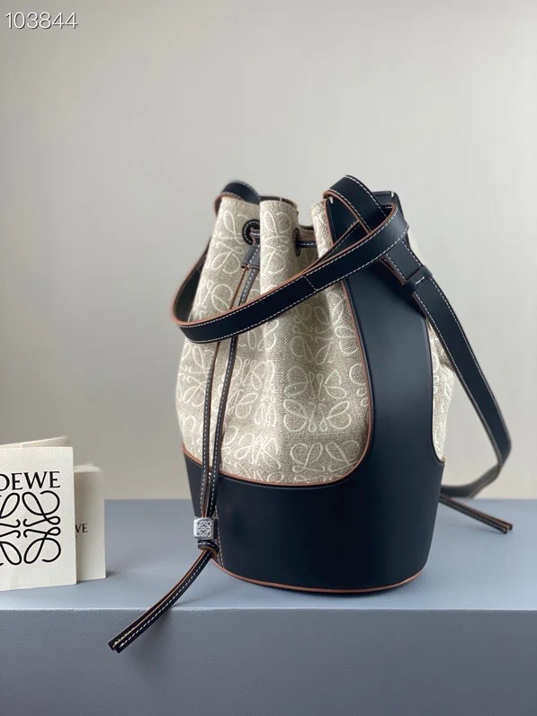 Loewe - Новая сумка-ведро из жаккардовой ткани