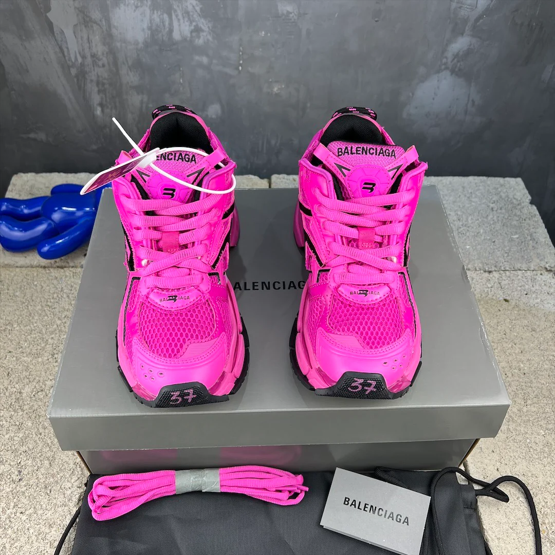 Кроссовки Balenciaga Runner - унисекс - ярко-розовые
