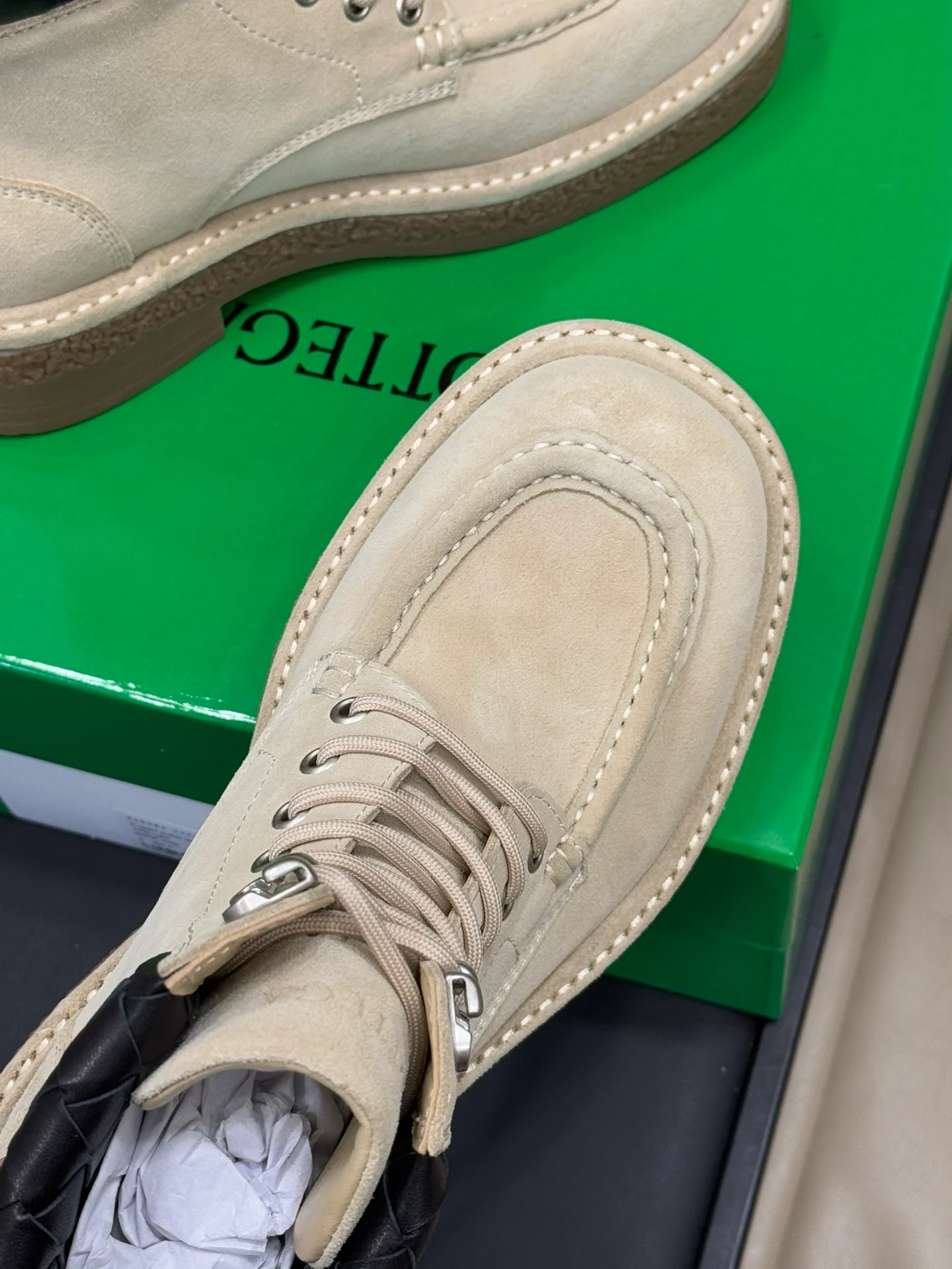 Замшевые ботинки BV-2024 - светло-коричневые