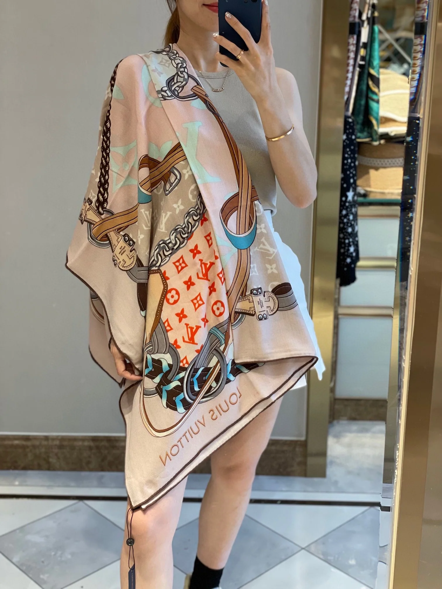 Классический квадратный шарф LV - 140 см - 70 см - Кашемир - 30 см - Шелк - 1 см