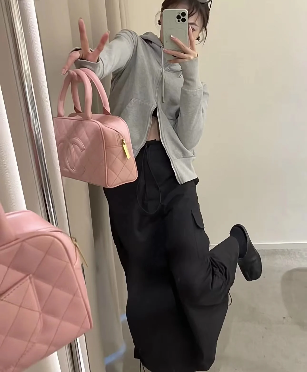 Винтажная сумка-боулинг Chanel из икры, розовая.