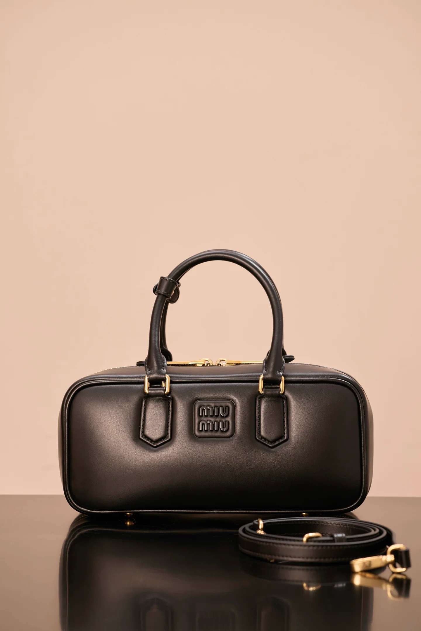 Miu Miu-5bb148m1220-???????-кожаная-сумка для боулинга-средний-черный