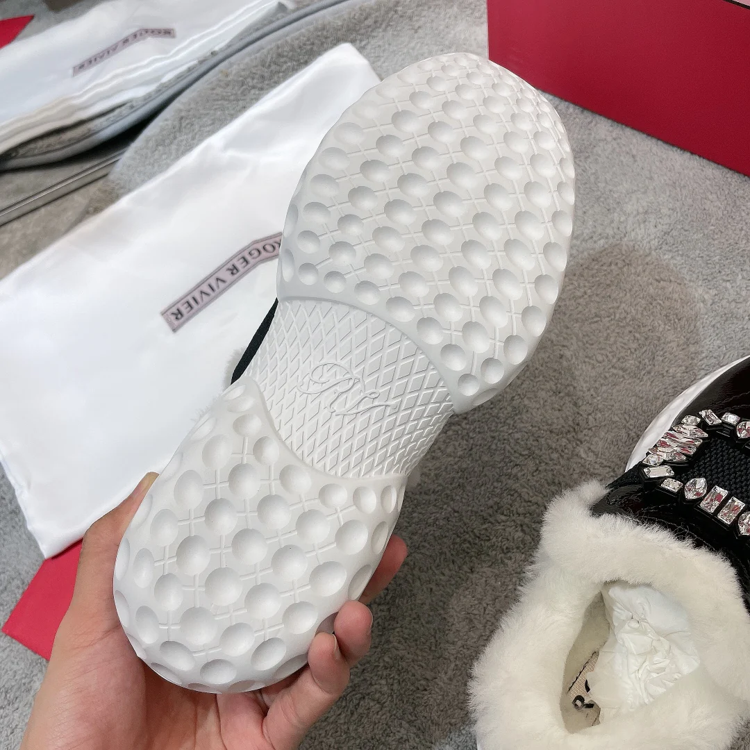 Кроссовки RV-21SS Осень/Зима, новые классические, с ромбовидной пряжкой, белая подкладка.