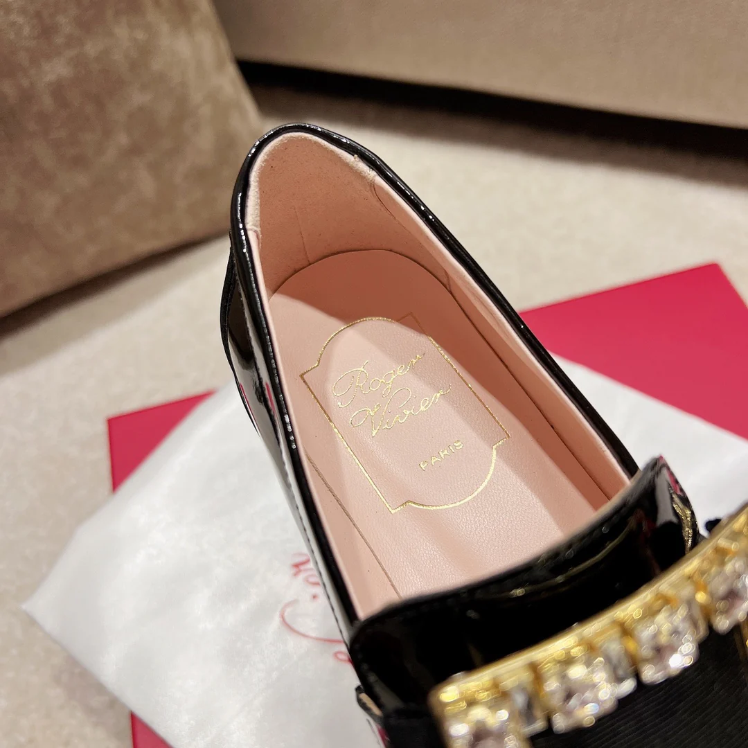 Лоферы RV Classic с ромбовидной отделкой