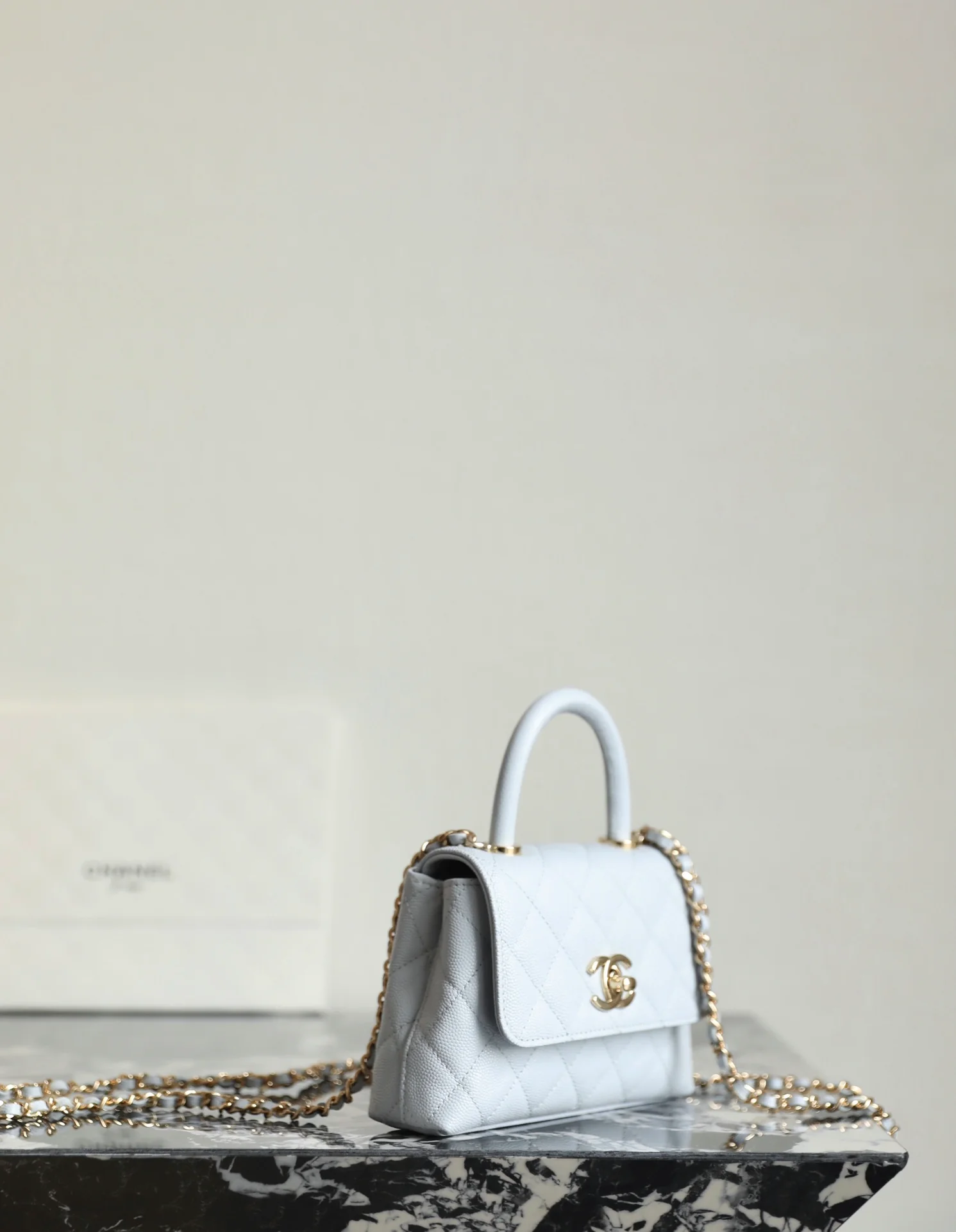 Chanel - ????-?????????-bb Синяя золотая пряжка