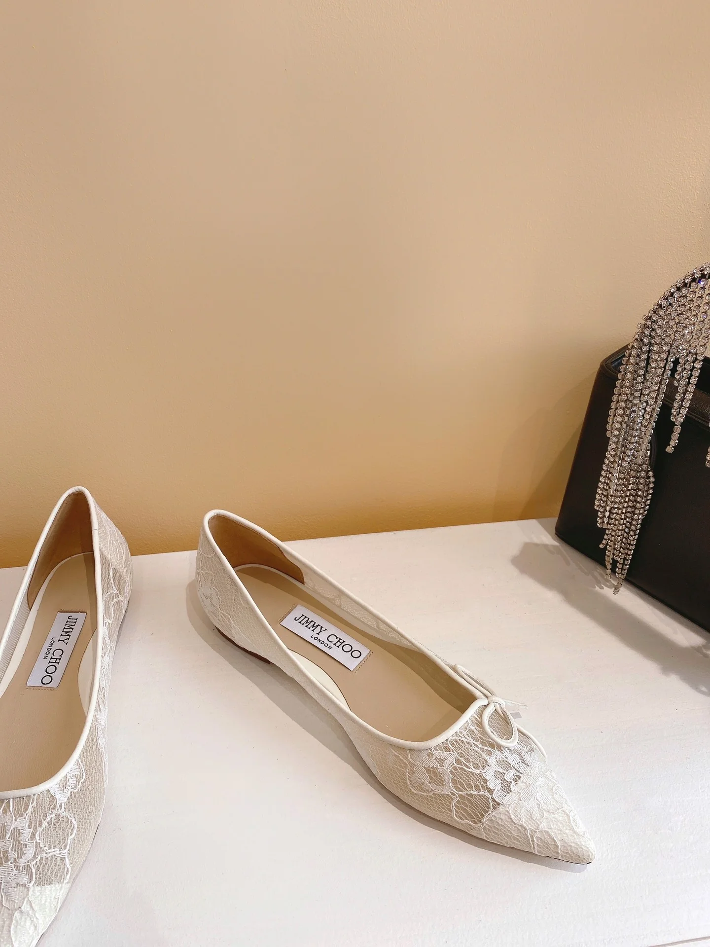 Туфли-балетки Jimmy 22ss из кружева и овечьей кожи - абрикосовые