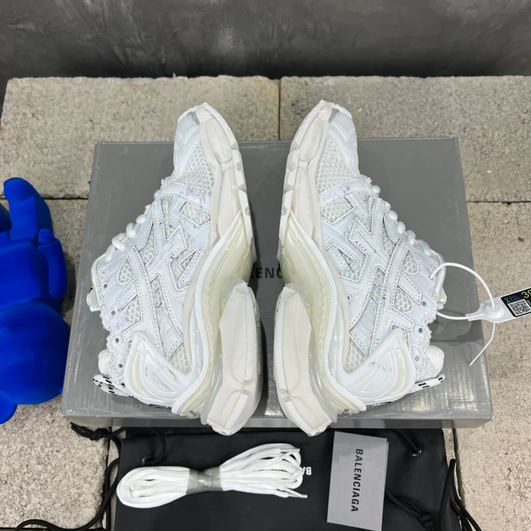 Кроссовки Balenciaga Runner - унисекс - белые