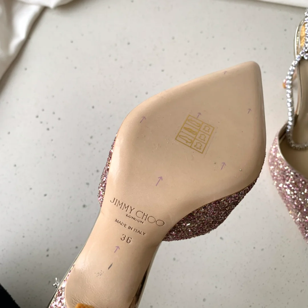 Jimmy - Цепочка на щиколотку со стразами - Туфли на высоком каблуке с острым носком - Красные