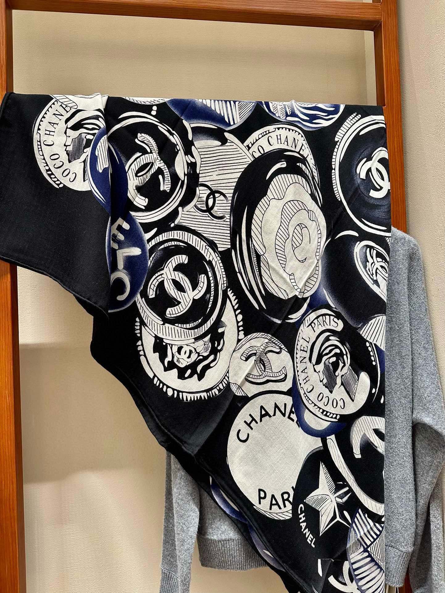 Шаль Chanel 2024 Coin Shawl - 140-140-Black