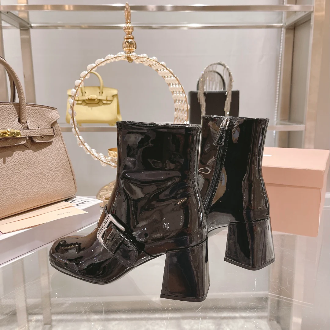 Ботильоны Miu Miu 22s с застежкой-молнией и металлической пряжкой - 1