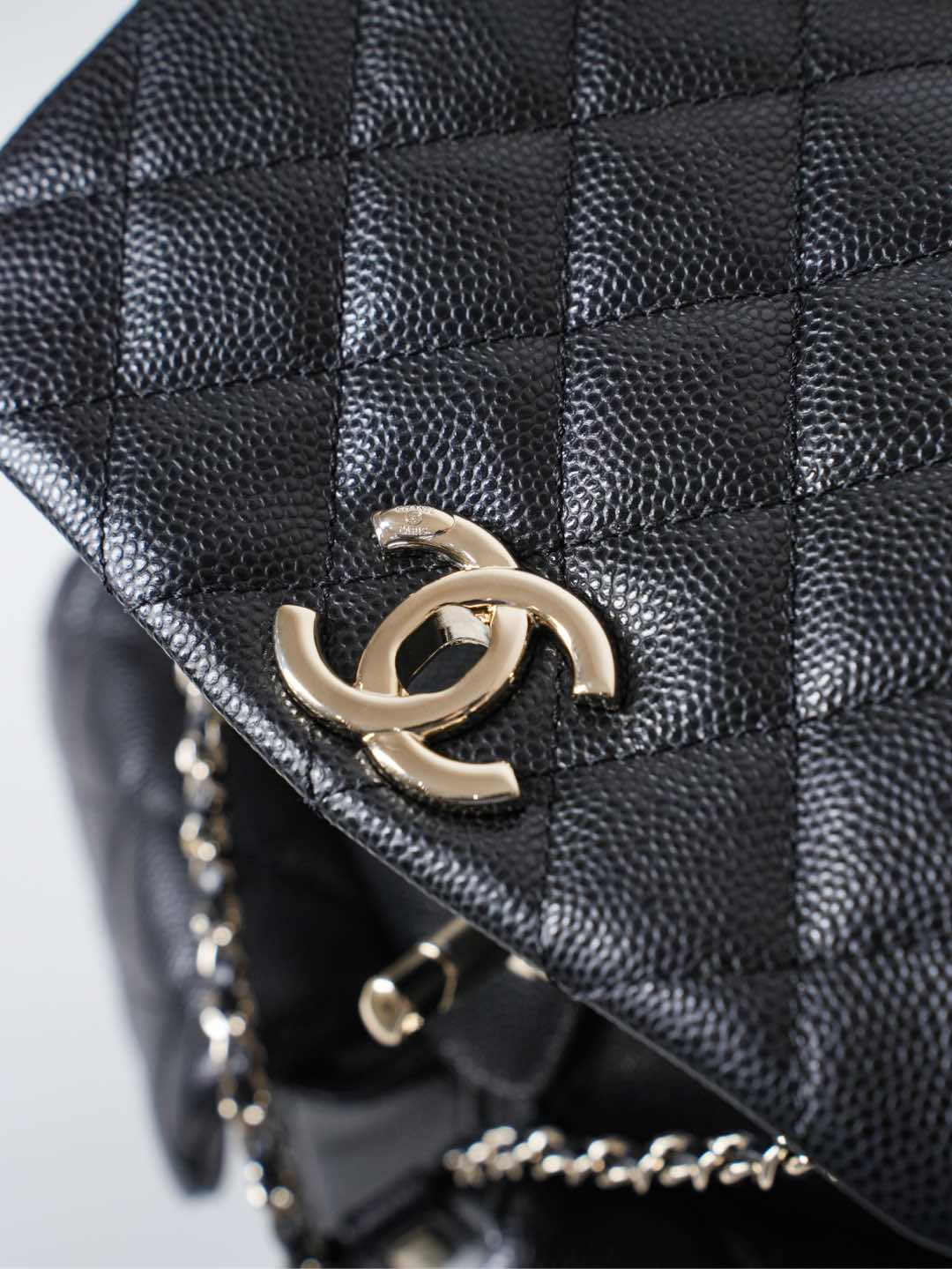 Кожаный рюкзак Chanel Duma - черный