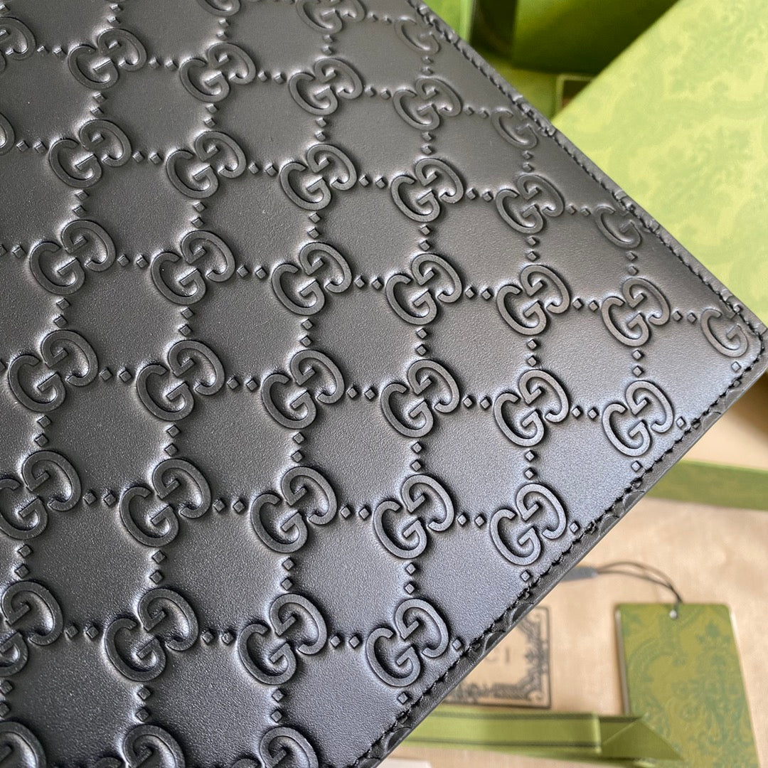 Gucci 压花皮手拿包