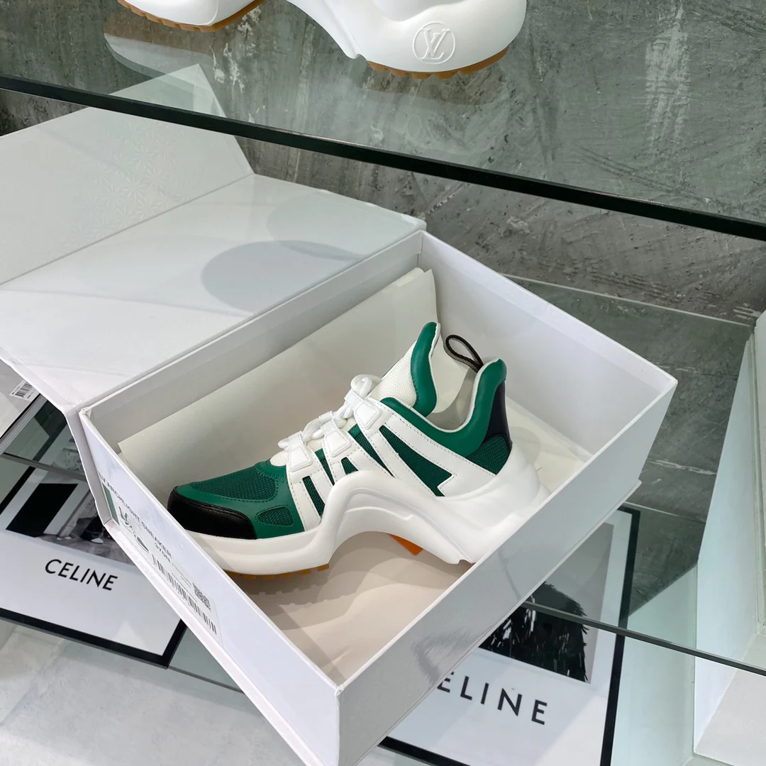 Обувь LV - Массивные кроссовки LV - 29