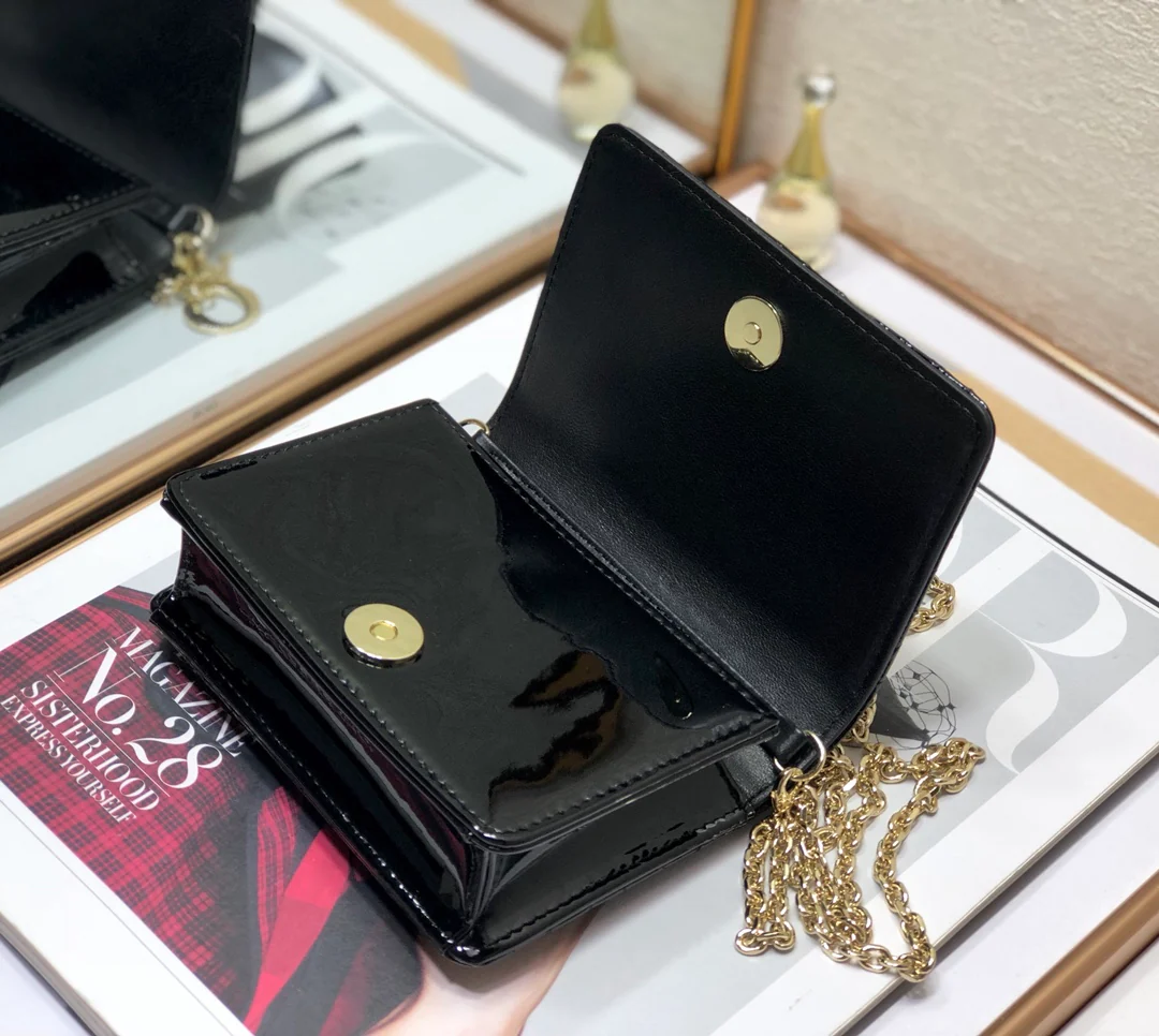 Dior Lady Dior Nano 链条卡包／腰包