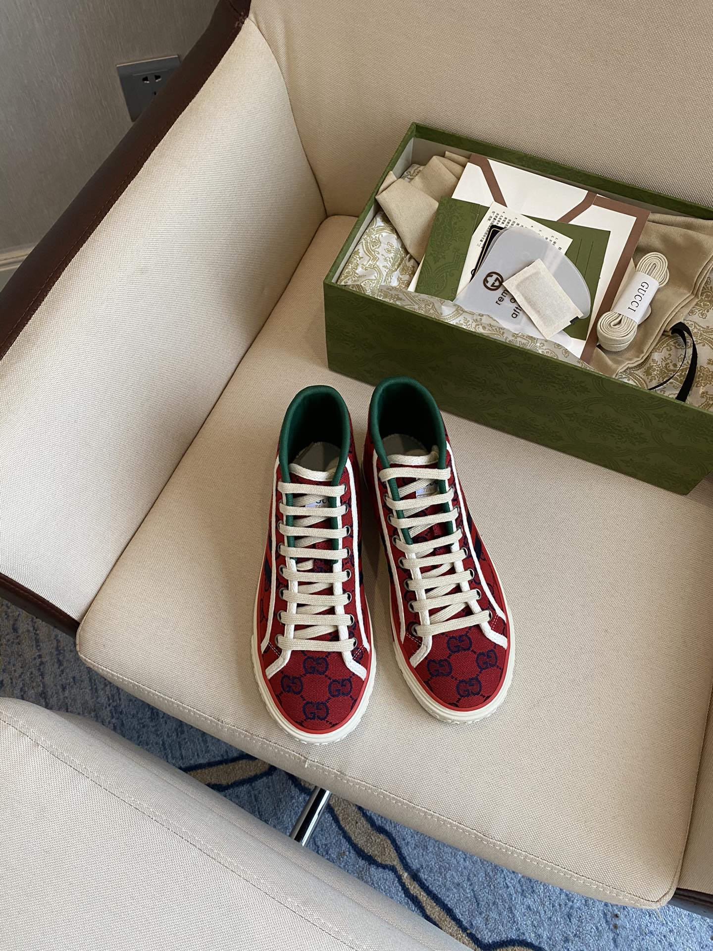 Высокие кеды Gucci с монограммой из канваса - 1