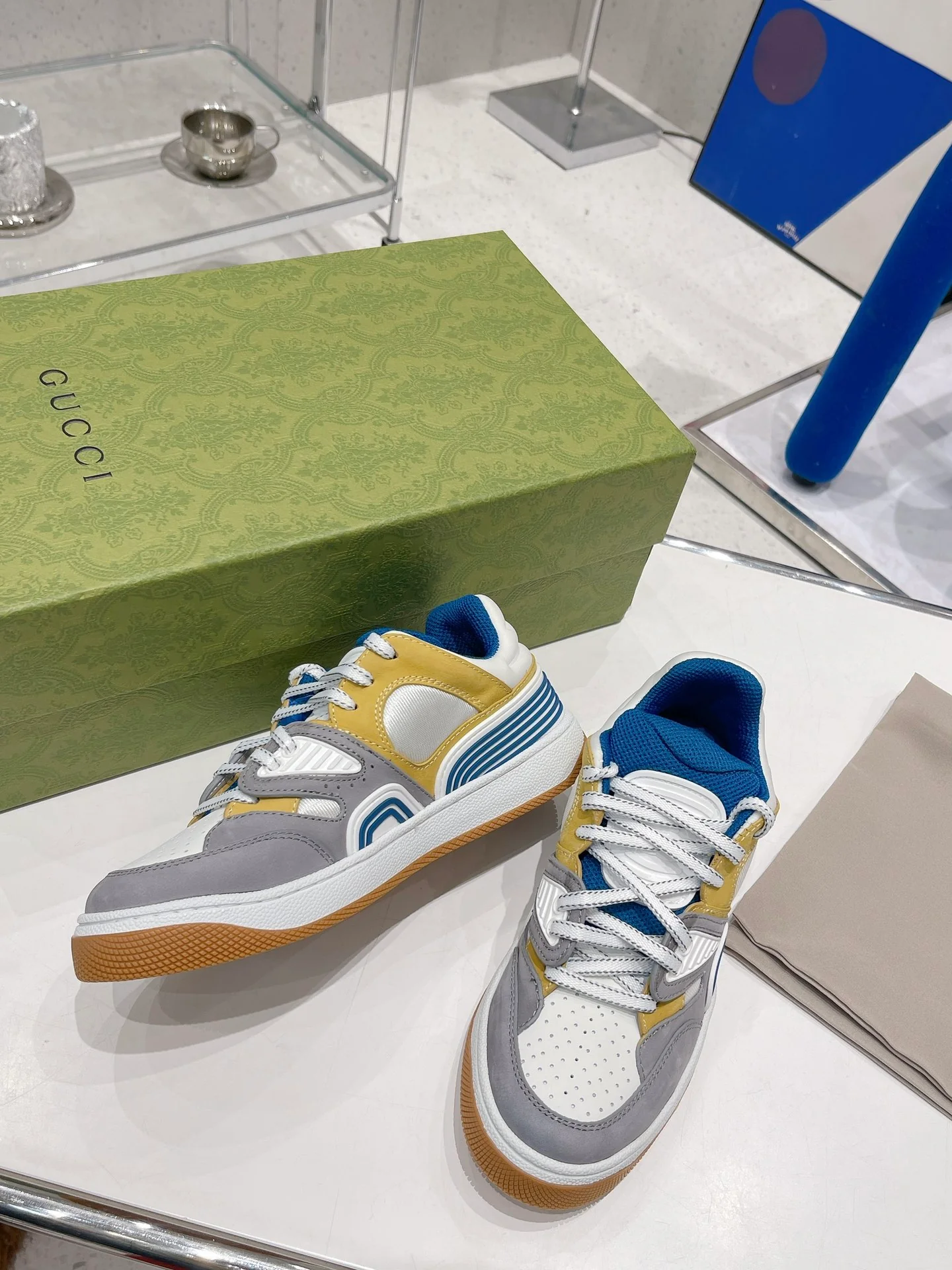 Gucci - Белые кроссовки - Кроссовки - Повседневная обувь - 17