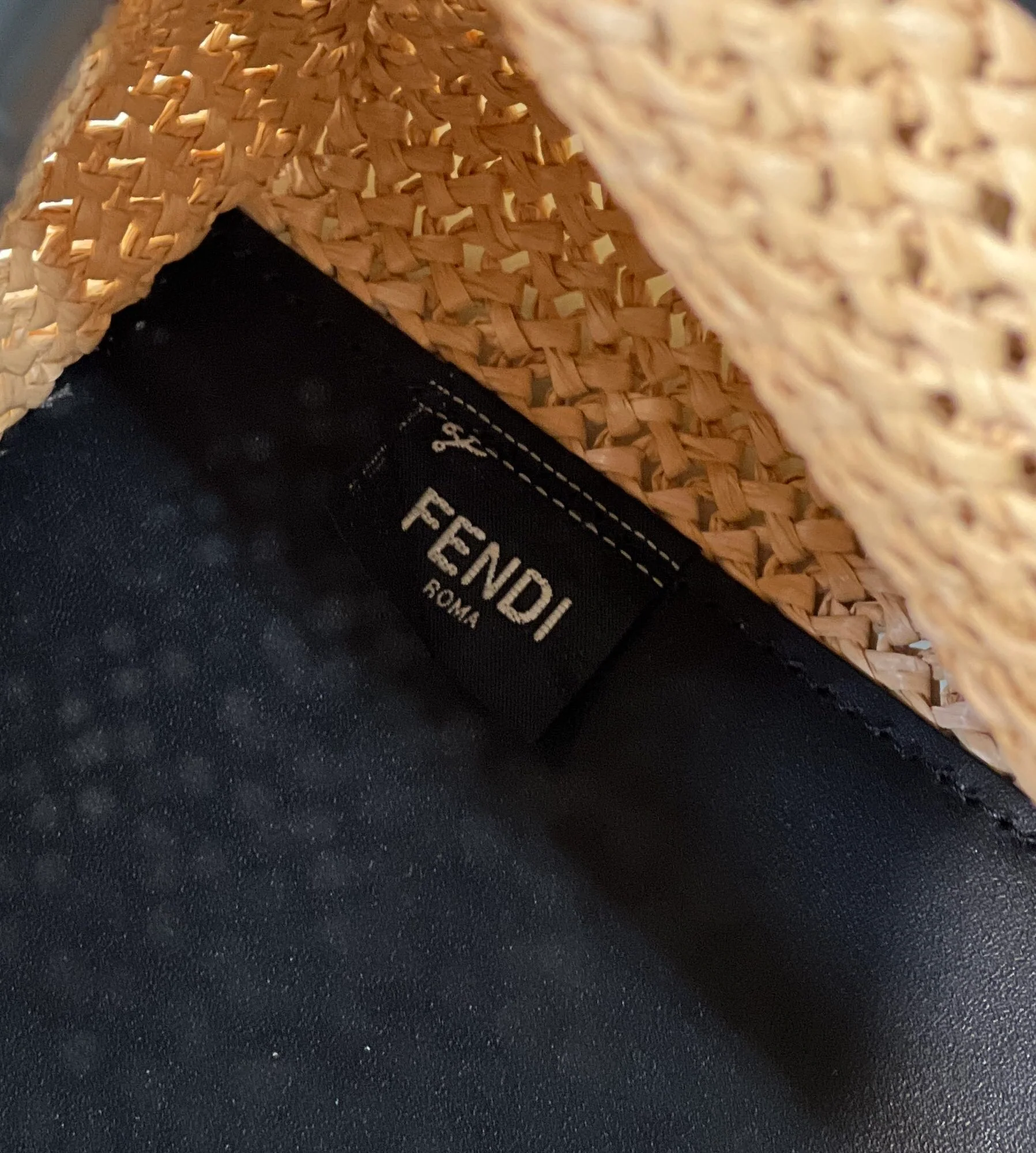 Плетеная сумка-тоут Fendi Peekaboo X-tote