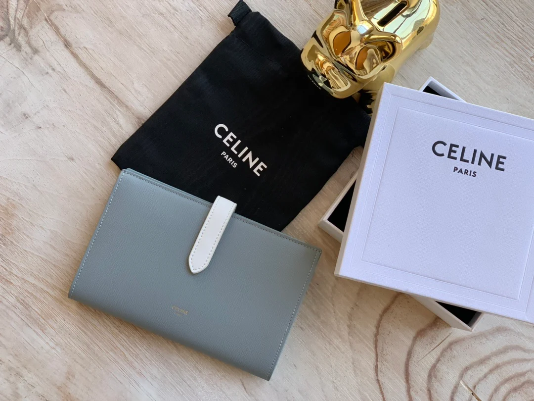 Длинный кошелек Celine - Кошелек с ремешком из зернистой телячьей кожи - 14