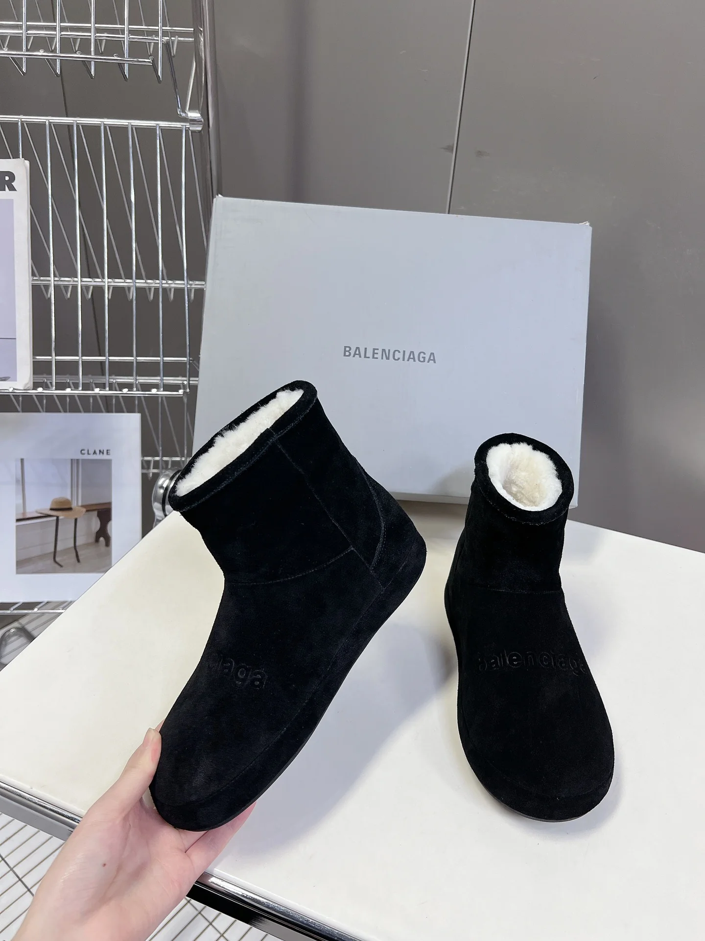 Снежные ботинки Balenciaga 2024 - черные